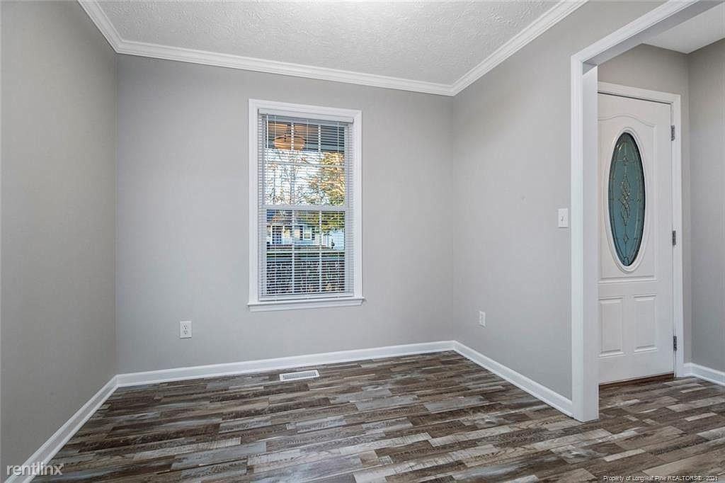 9400 Gooden Dr - Photo 2 of 6