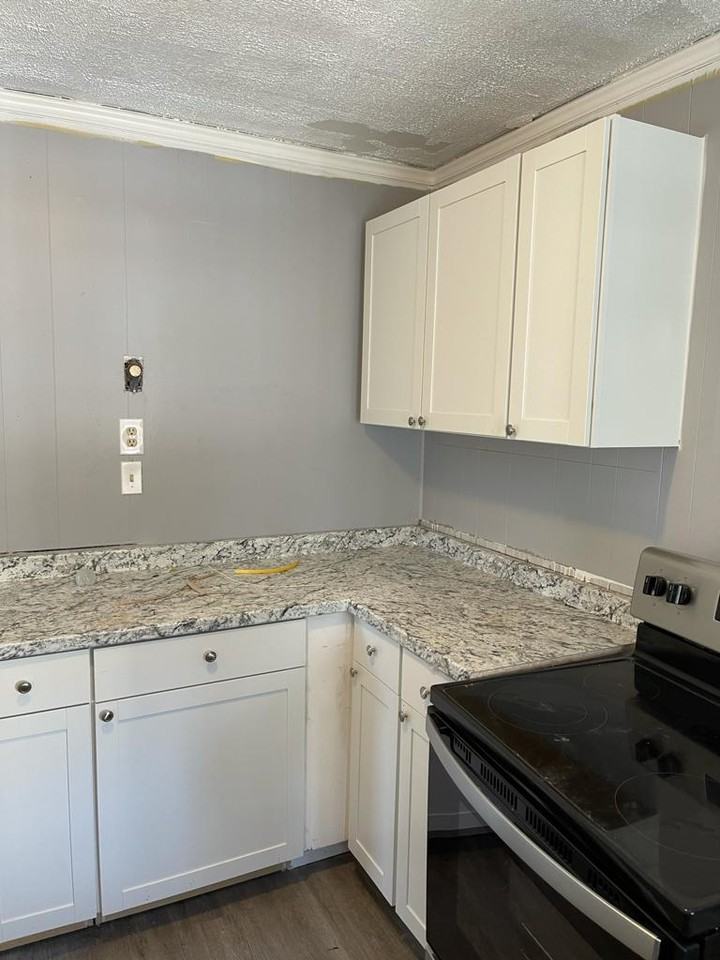 703 Crown Avenue - 2 #2 - Photo 2 of 12