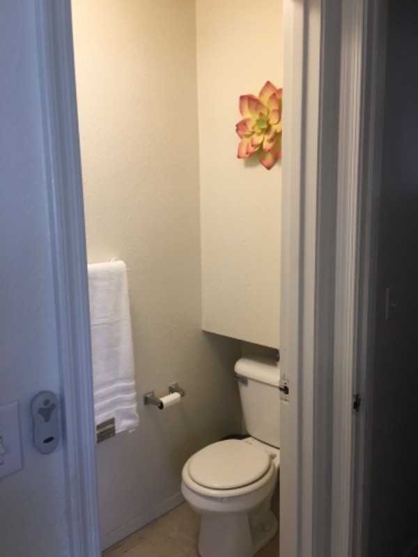 1579 E Courtney Pl - Photo 3 of 10