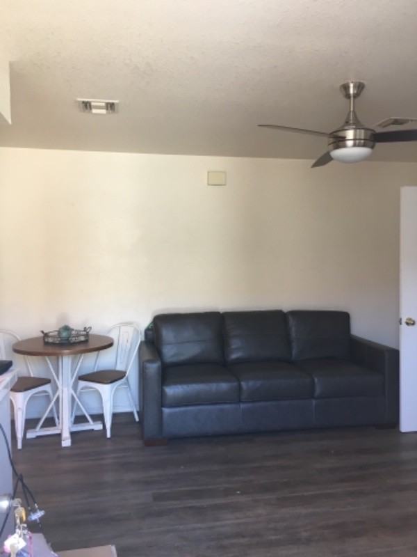 1579 E Courtney Pl - Photo 6 of 10