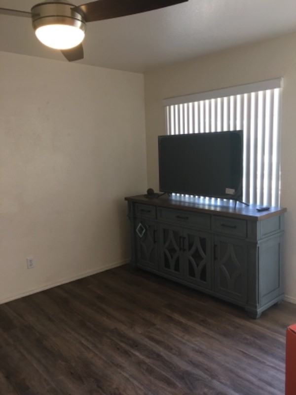 1579 E Courtney Pl - Photo 7 of 10