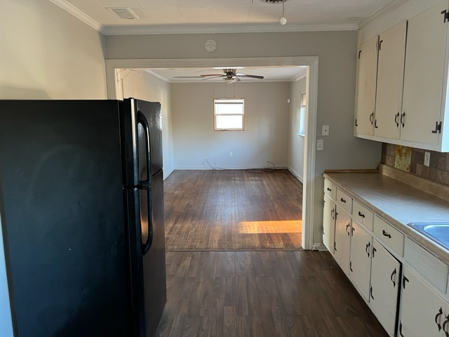 1004 Sunnyside Ave - Photo 3 of 11