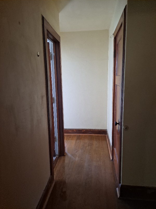 2936 W Kilbourn Ave - Photo 3 of 6