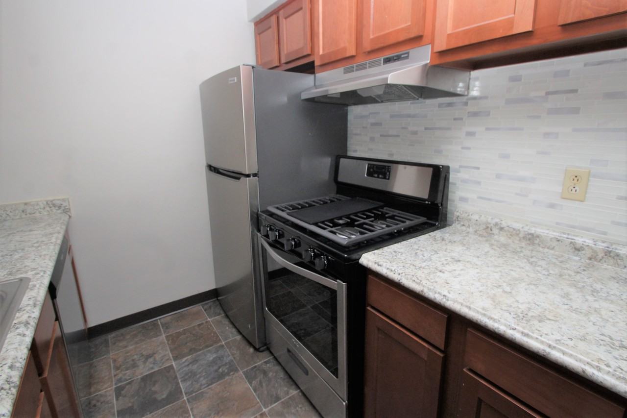 5560 LIBRARY ROADAPARTMENT 301 #5560-301 - Photo 2 of 12