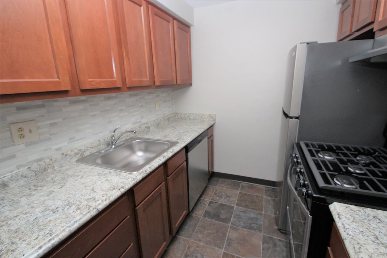 5560 LIBRARY ROADAPARTMENT 301 #5560-301 - Photo 3 of 12