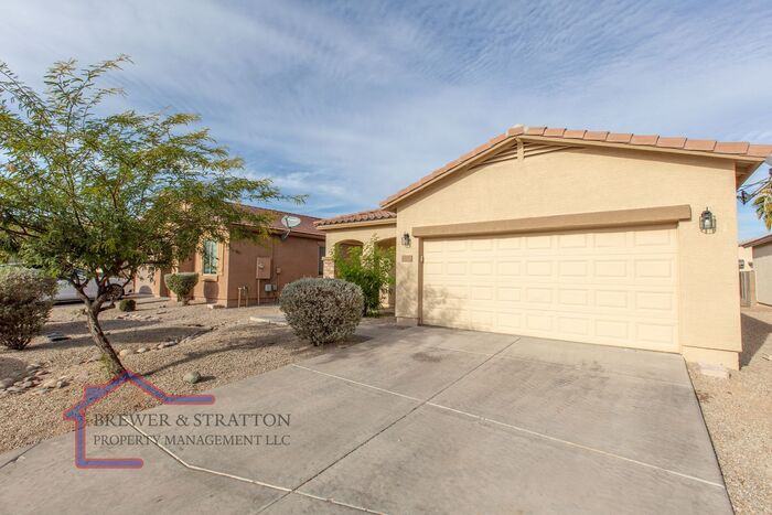 44212 W Cydnee Dr - Photo 3 of 37