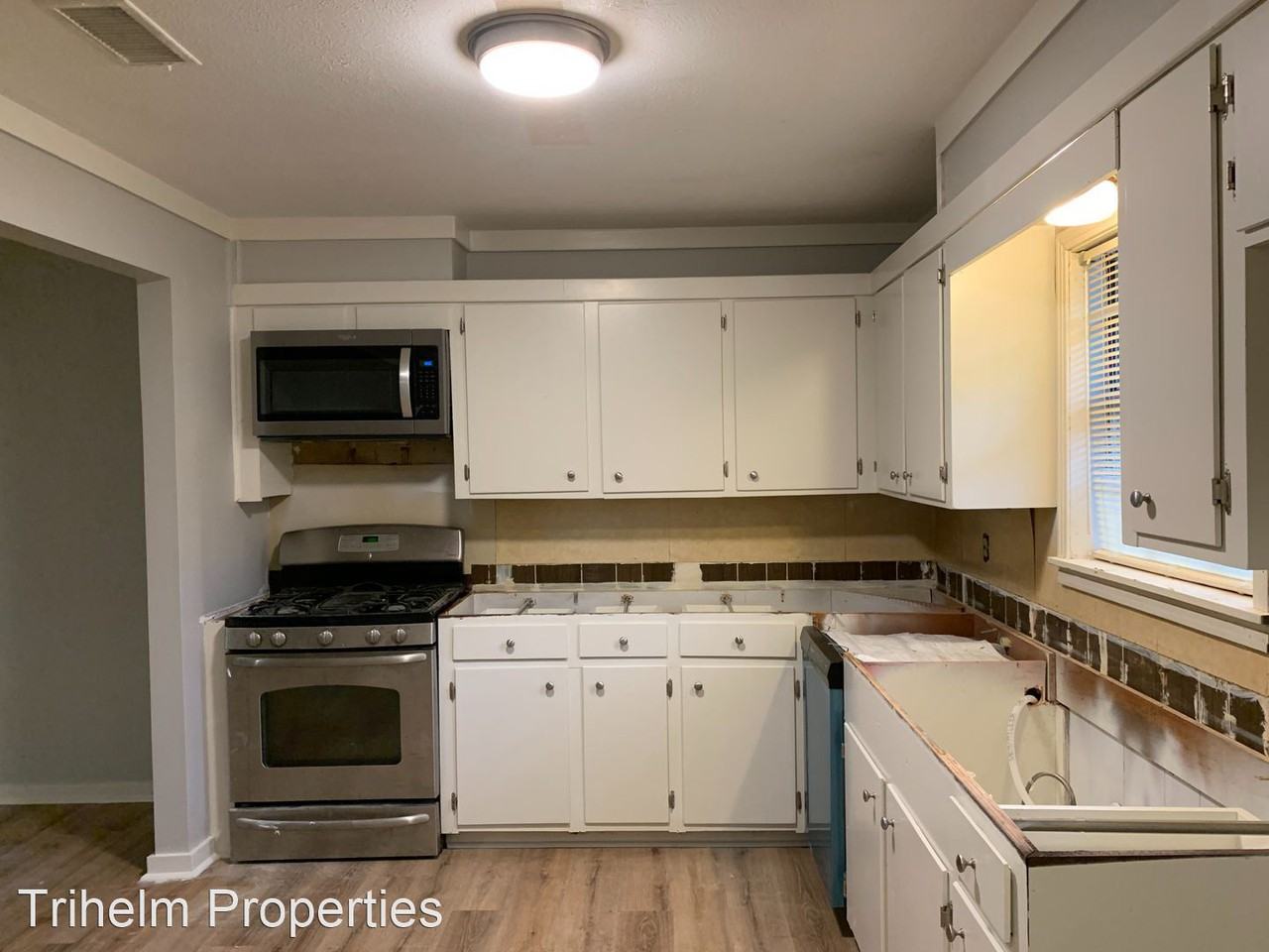 339 Eastwood Ave - Photo 3 of 9