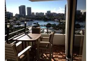 Olympus, Unit 721 - Photo 2 of 12