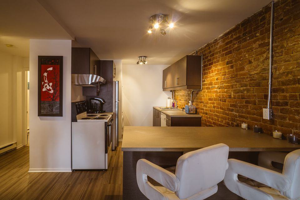 250 Rue Saint-Paul Est #302 - Photo 3 of 8