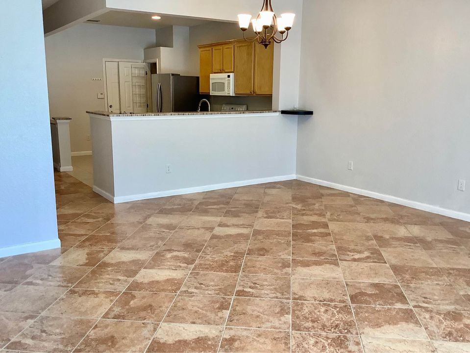 4248 Sw 50th Cir #4248 - Photo 3 of 14