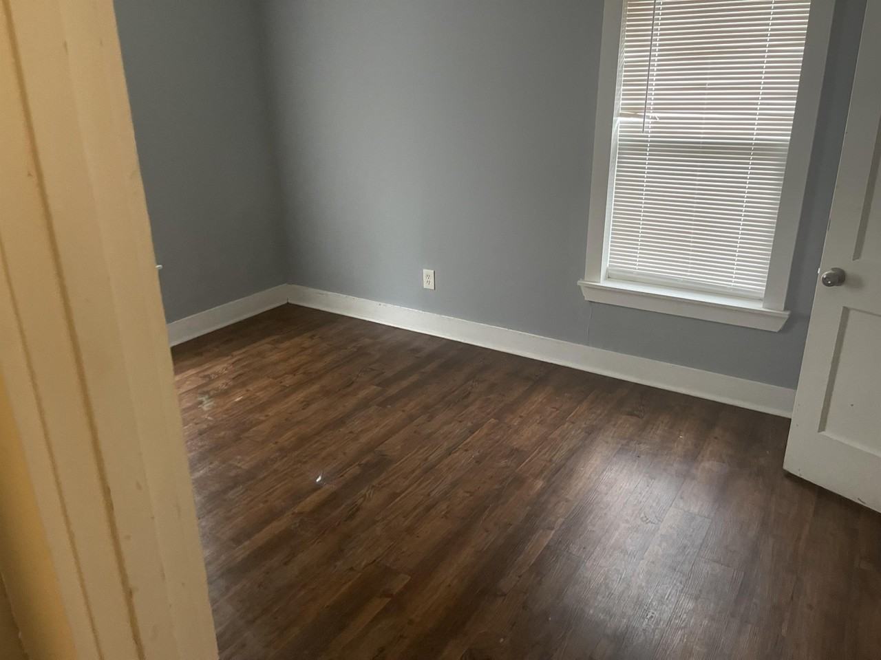 1007 W Monroe Ave #B - Photo 3 of 14
