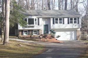 featured image of 9944 Murnane St