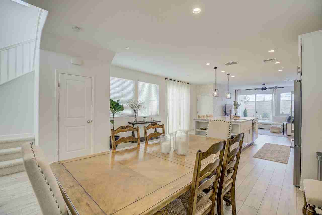 1381 Larkspur Dr #1 - Photo 3 of 20