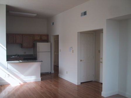 1301 Arch St - Photo 2 of 9