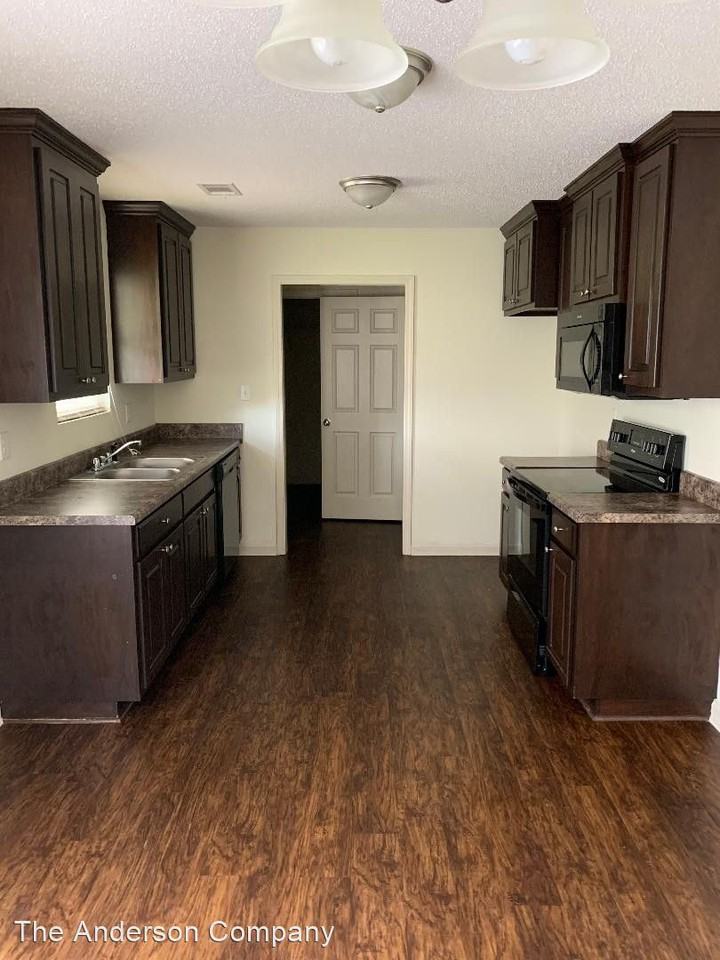 3516 Moss Island Ct - Photo 3 of 10