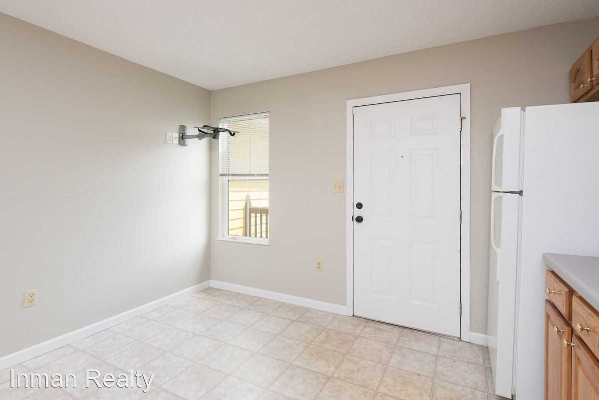 1606 Gross Ave - Photo 3 of 7