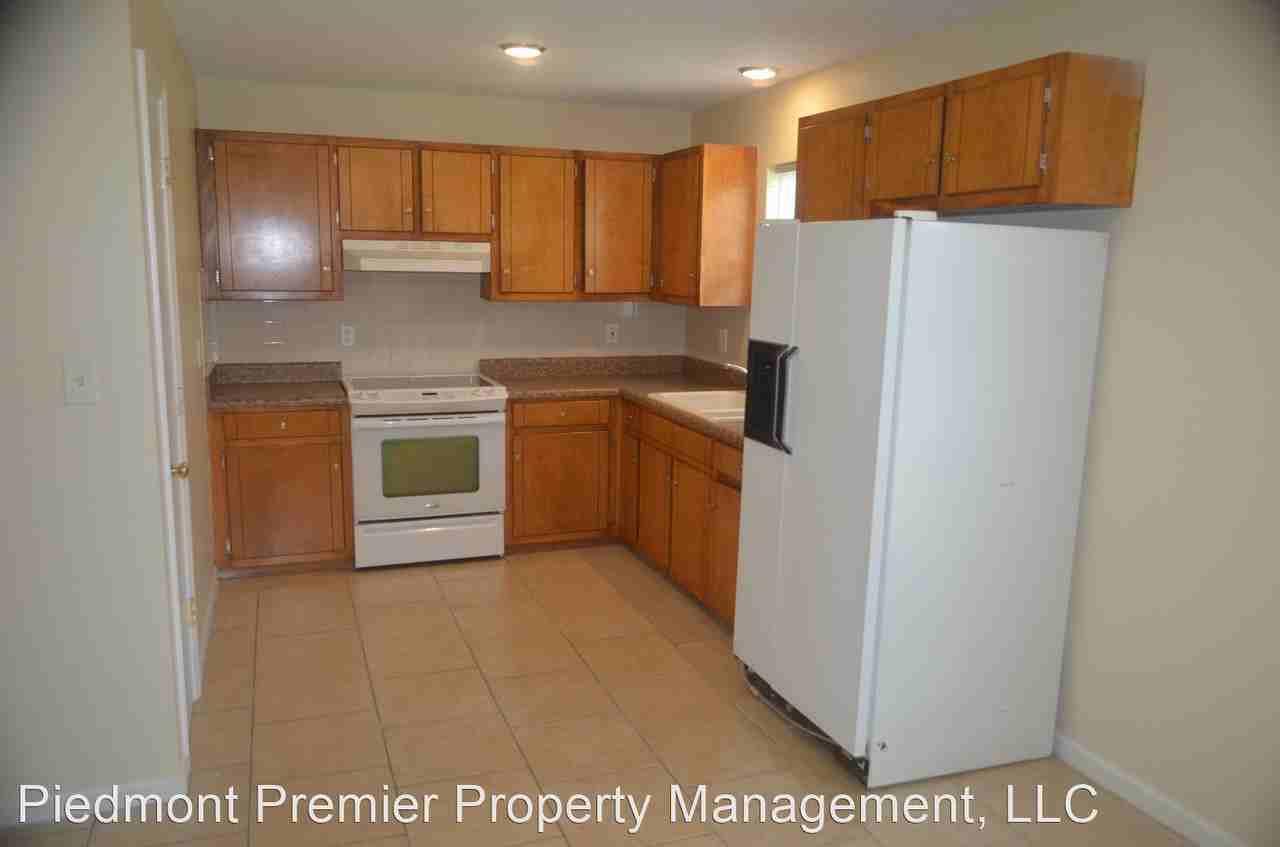 1317 Kearns Aly - Photo 3 of 9