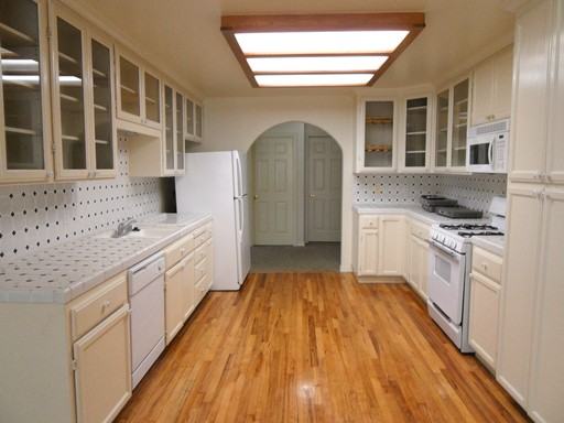 17880 Garden Way - Photo 3 of 10