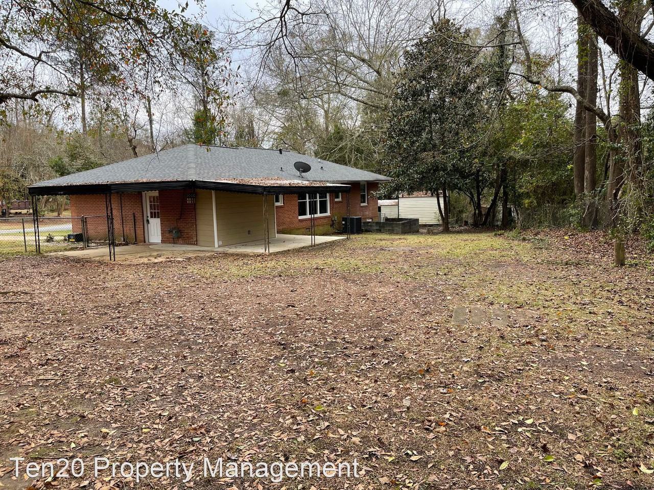 5835 Darral Dr - Photo 3 of 15