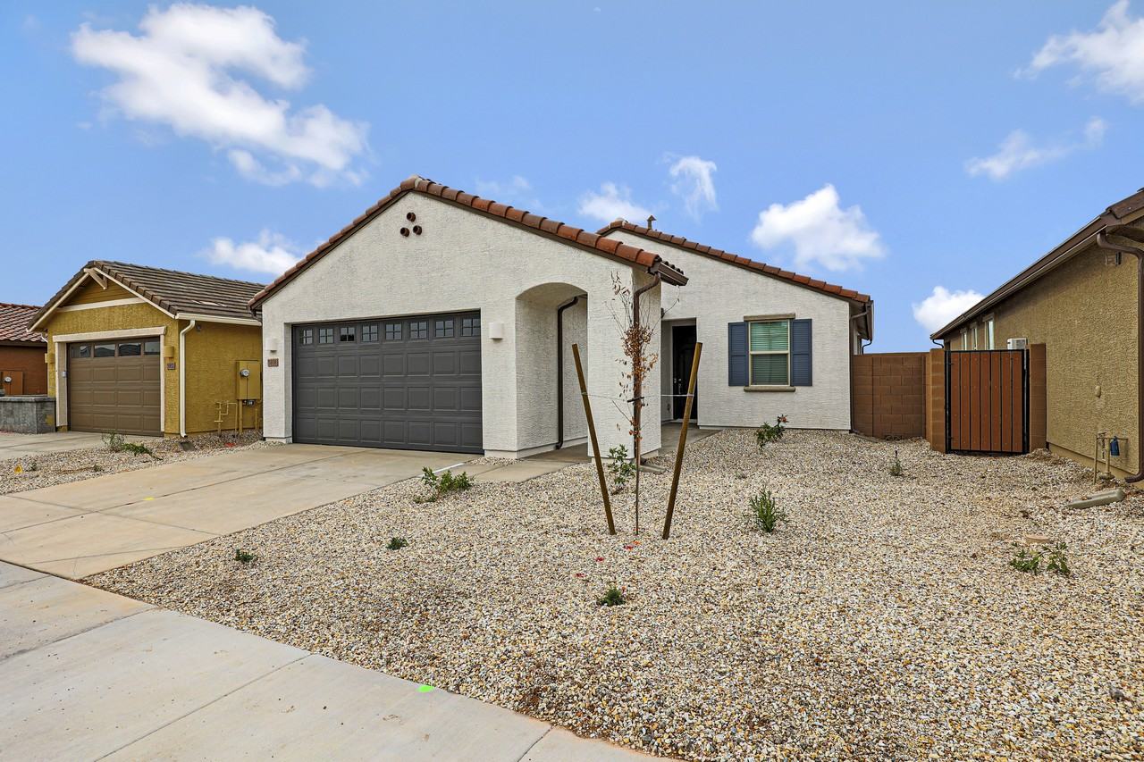 5938 N 90th Dr - Photo 3 of 30