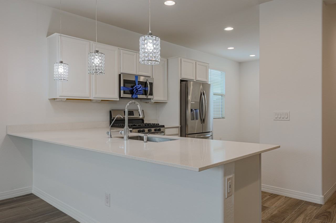 5938 N 90th Dr - Photo 5 of 30