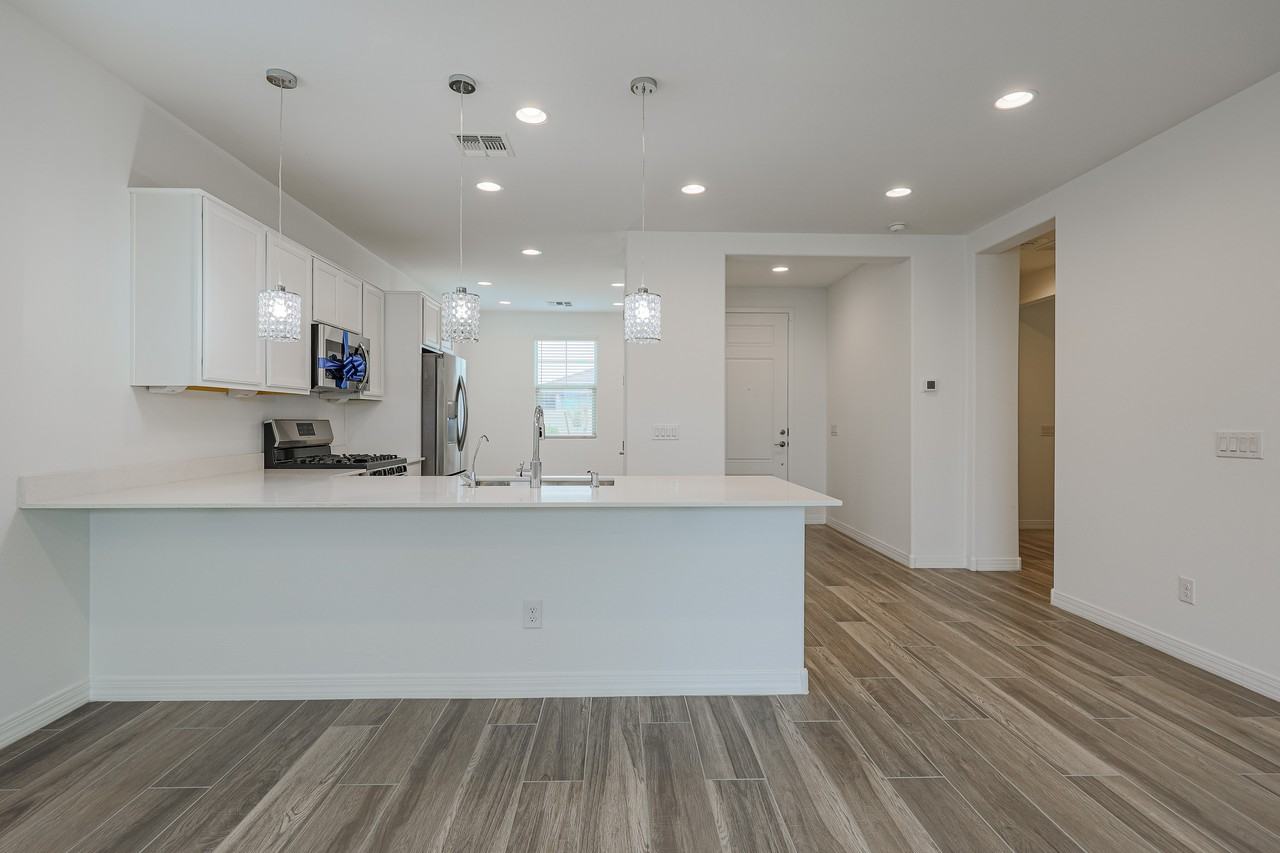 5938 N 90th Dr - Photo 7 of 30