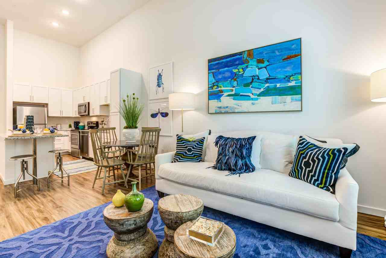 The Adeline - Photo 5 of 22