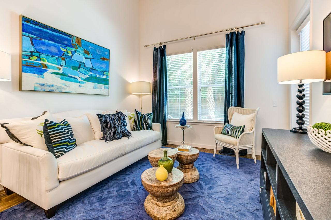 The Adeline - Photo 6 of 22