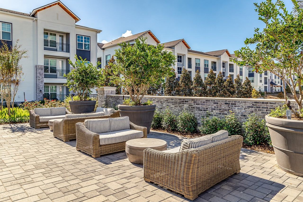 The Rosemary Apartments - Photo 4 of 35