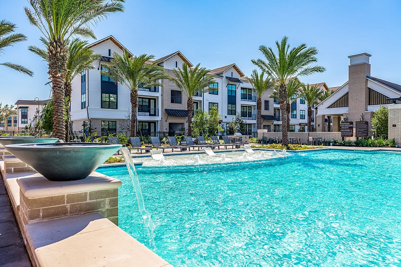 Alys Crossing Apartments - Photo 2 of 50