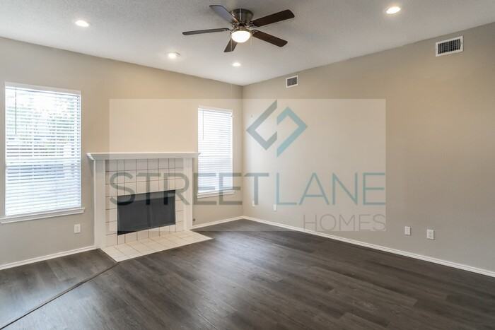 2603 Bordeaux Dr - Photo 3 of 15