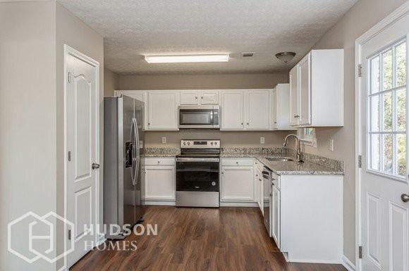 140 Victoria Blvd - Photo 3 of 15