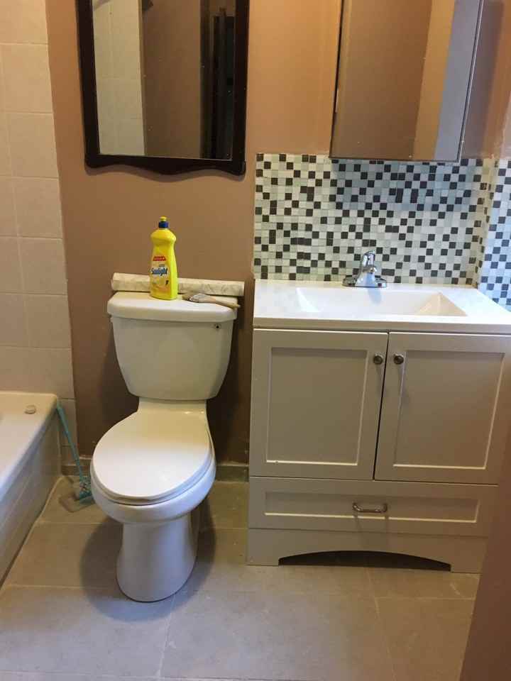 1292 Danforth Ave - Photo 2 of 14