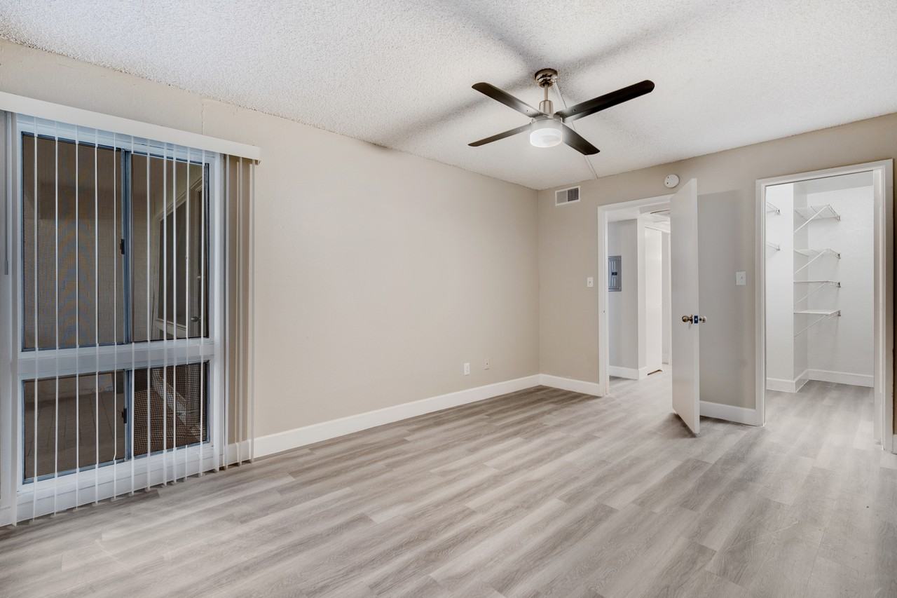 Tides on South Mill - Photo 7 of 39