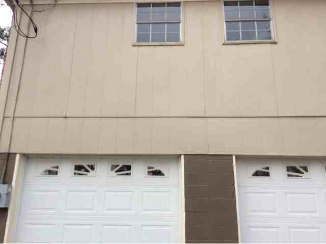 428 21st Ave NE - Photo 3 of 7