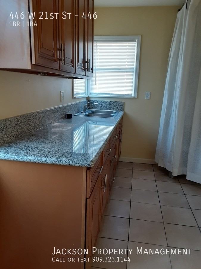 446 W 21st St #446 - Photo 2 of 7