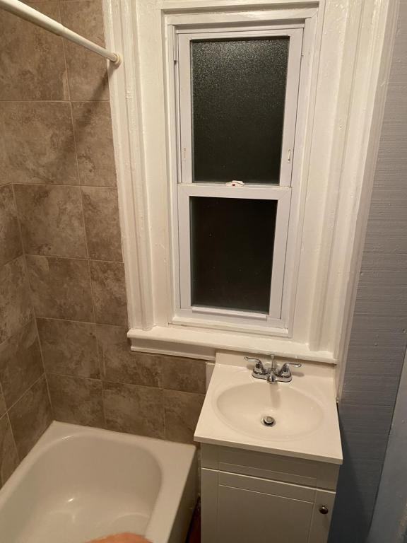 33 N Franklin St - Photo 5 of 20