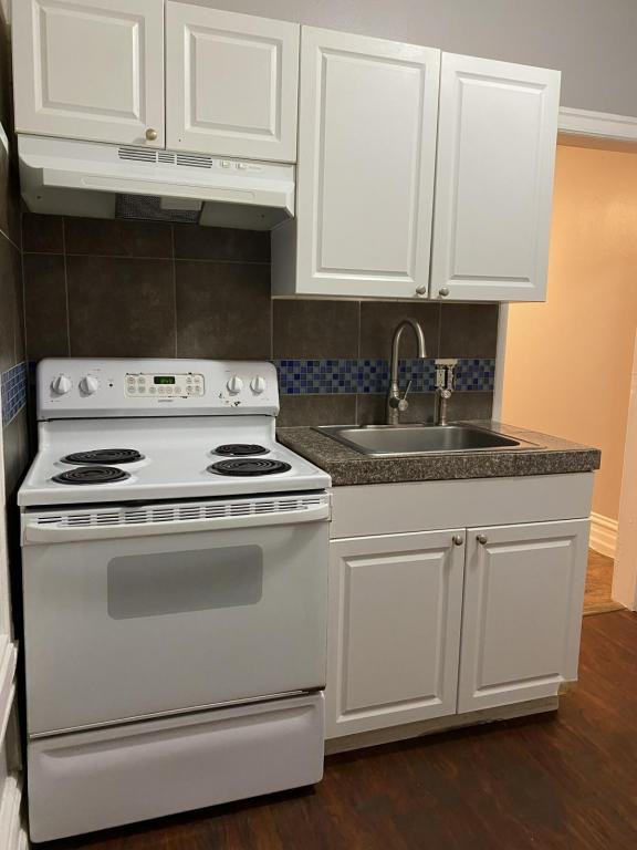 33 N Franklin St - Photo 6 of 20