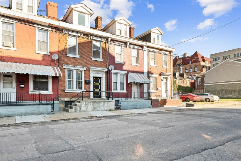 1709 Forbes Ave - Photo 2 of 21