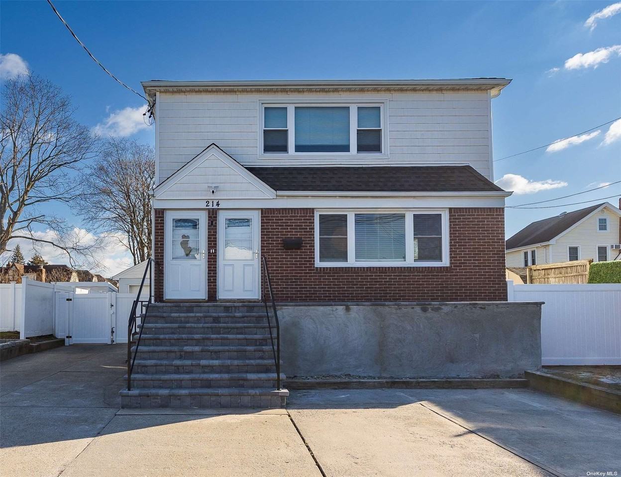 214 Carman Ave