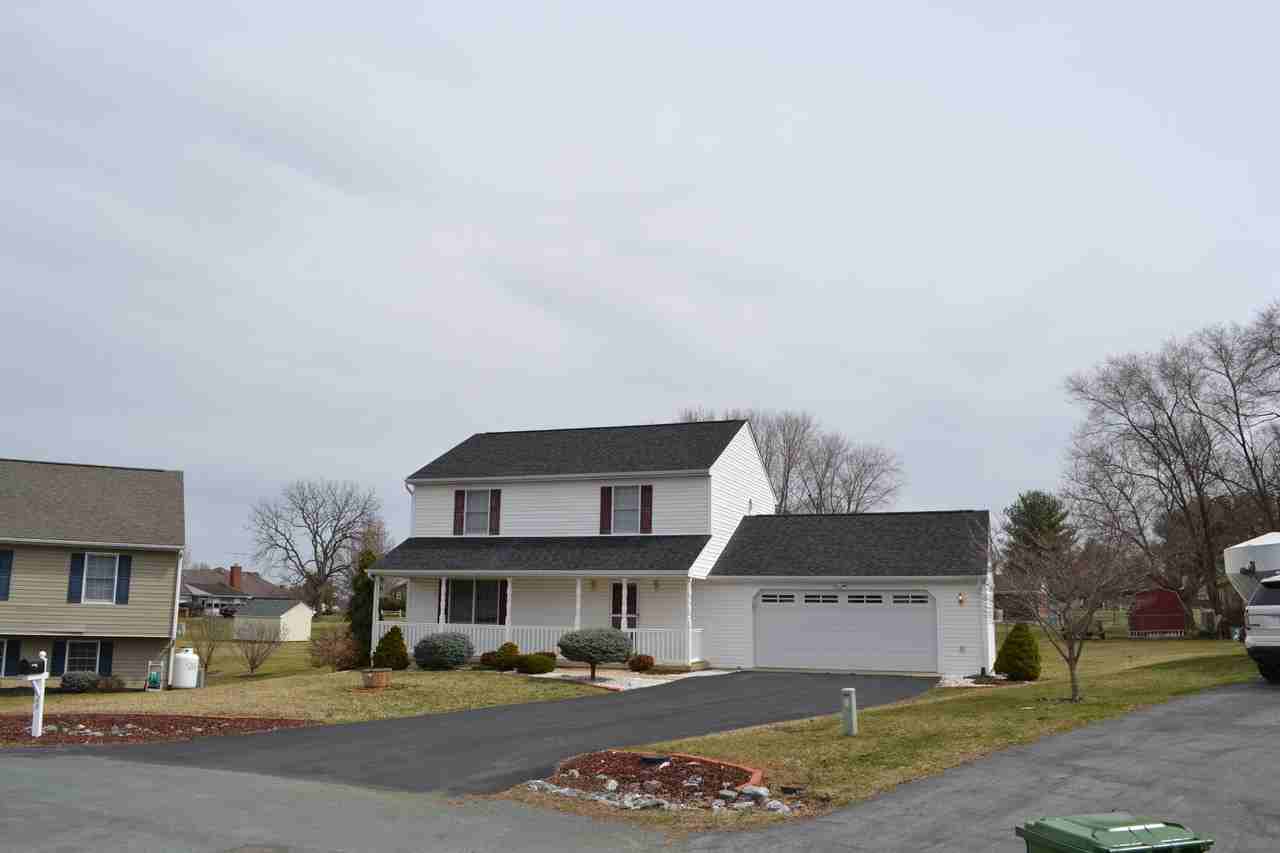 49 Ledyard Ct - Photo 2 of 23