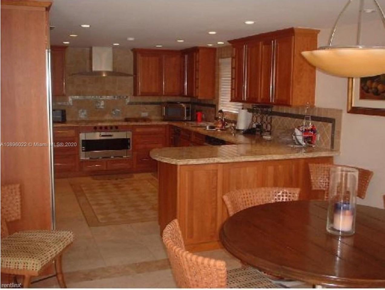 177 Ocean Blvd - Photo 2 of 5