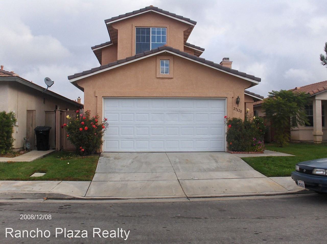 27620 Parkside Dr - Photo 3 of 7