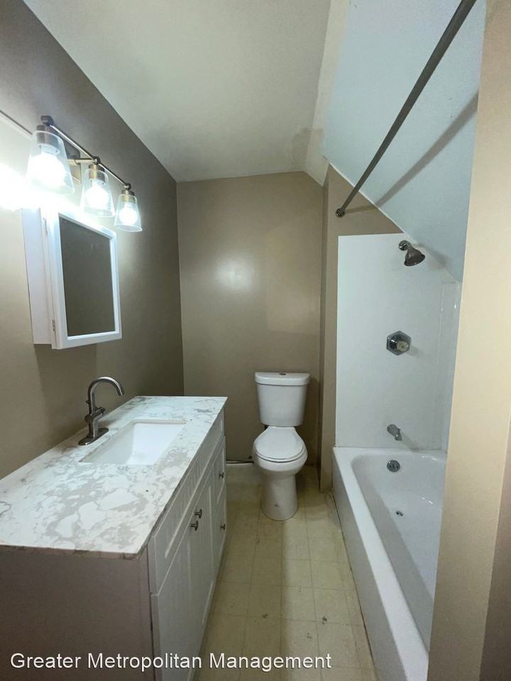 3188 W 92nd Street - Photo 3 of 7