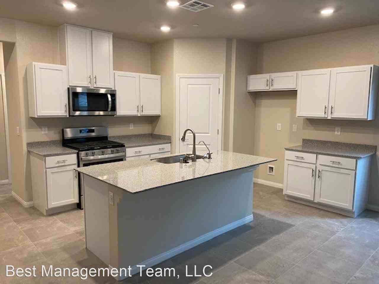 497 Silver Summit Ave - Photo 3 of 21