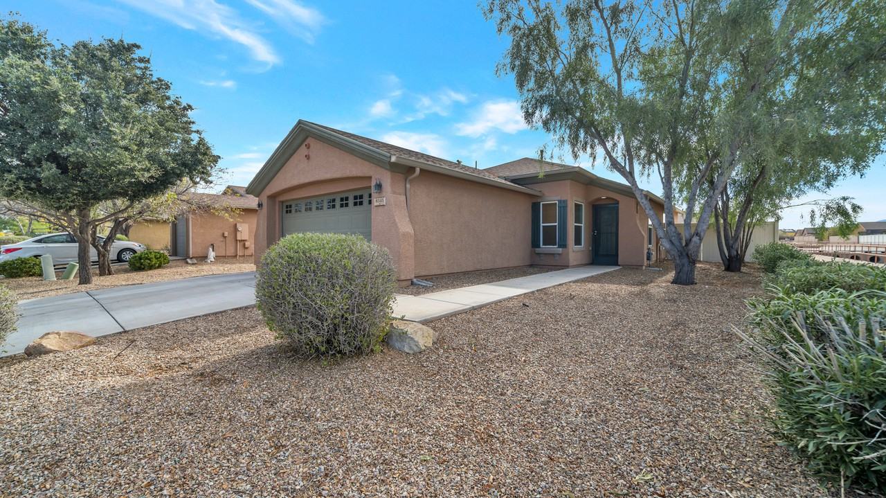 8345 W Redshank Dr - Photo 2 of 24