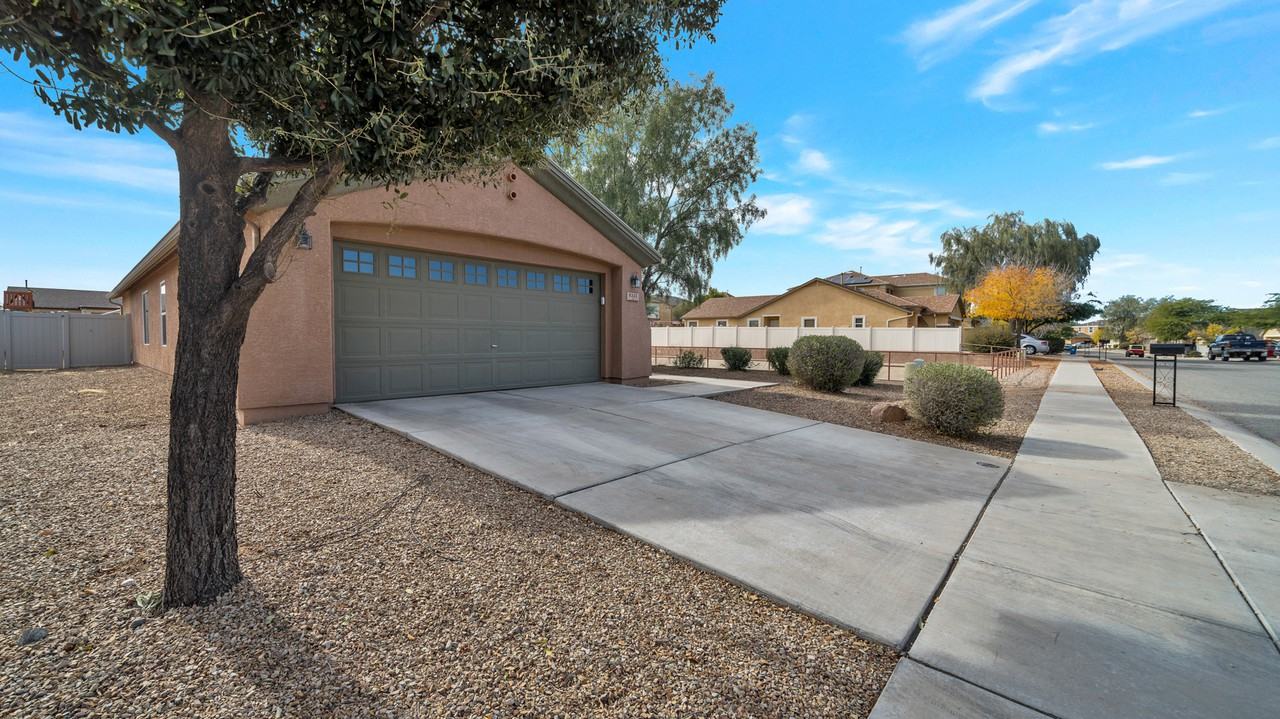 8345 W Redshank Dr - Photo 3 of 24