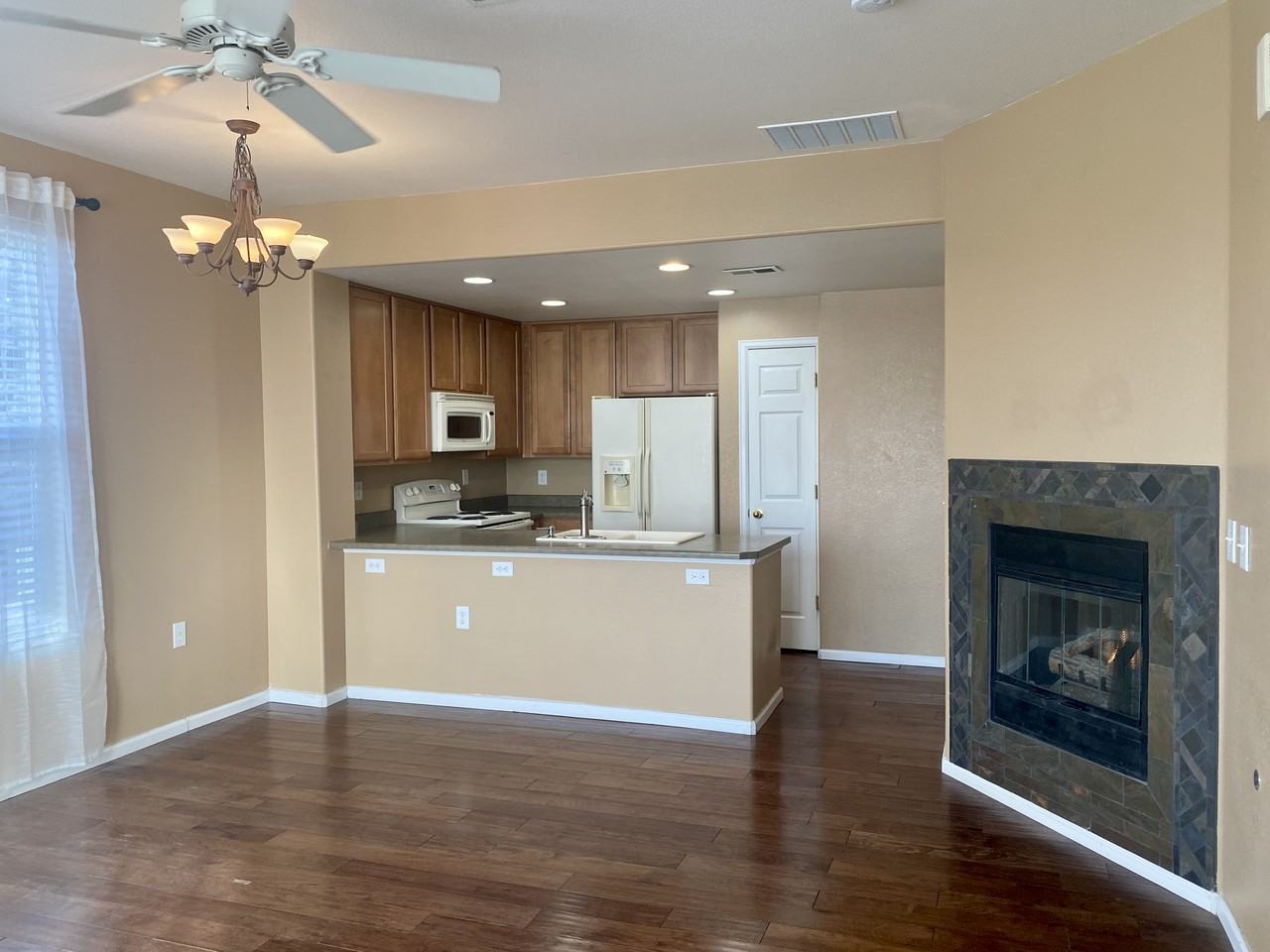 15934 E Geddes Ln #46 - Photo 2 of 11