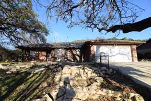 2213 Phyllis Dr - Photo 1 of 1