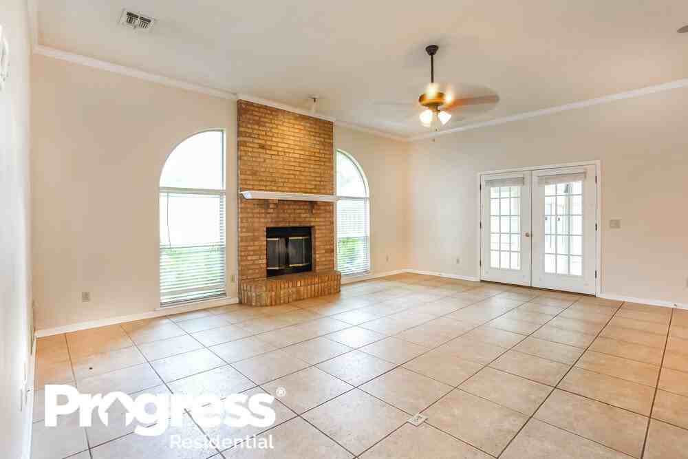 12402 Gately Oaks Ln E - Photo 3 of 16